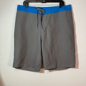 Swim Trunks men’s large gray/blue EUC Ol Navy California Velcro back pocket